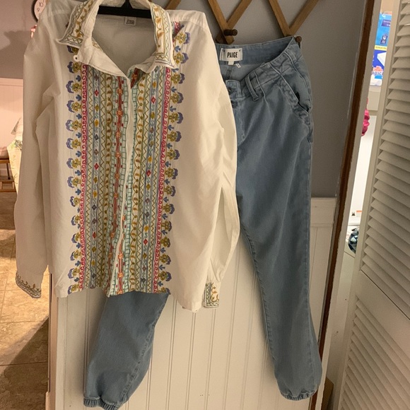 PAIGE light Jean color Joggers with vintage embroidery button down shirt - Picture 1 of 16